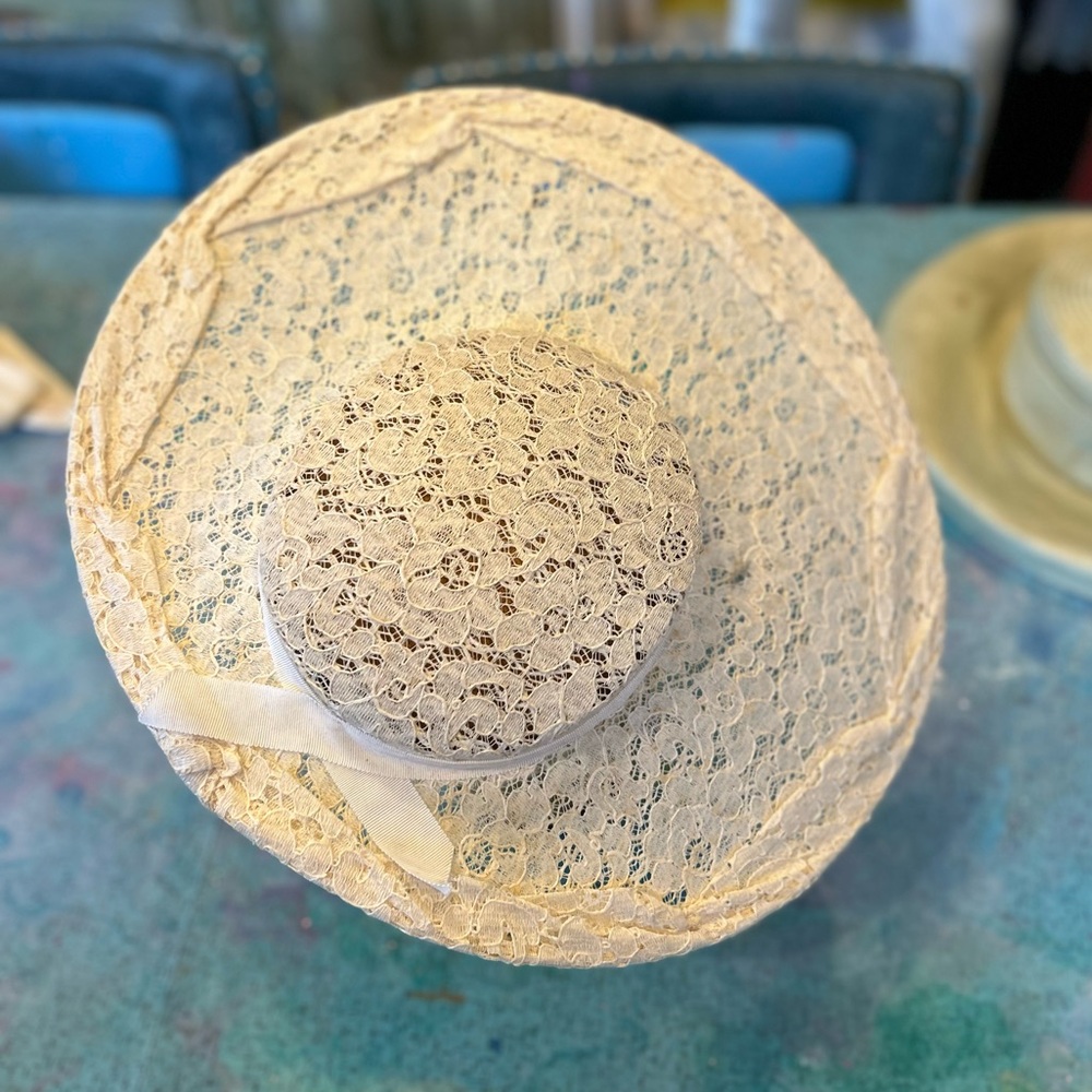 Mid Century Lace Hat - Picture 4 of 10